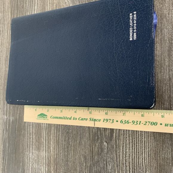 Holy Bible KJV Giant Print Red Letter Reference Navy Bonded Leather Pre-owned - Picture 6 of 14